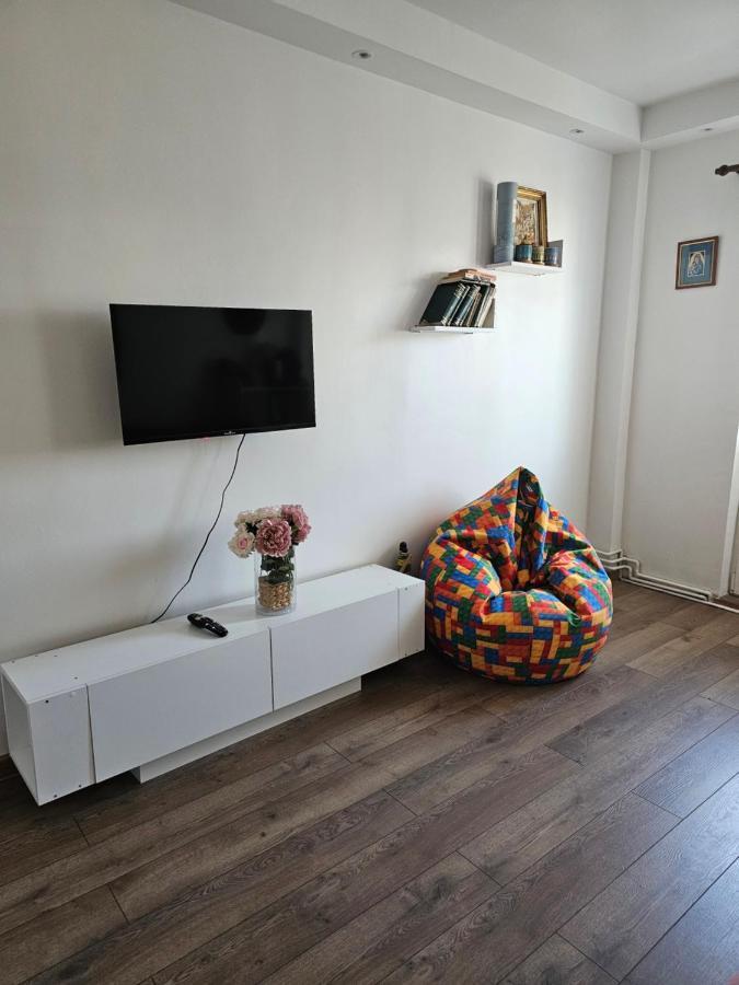 Apartament Near The Park Two Rooms Βουκουρέστι Εξωτερικό φωτογραφία